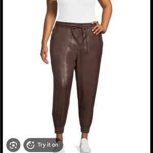 Dollhouse vegan leather jogger brown with pockets